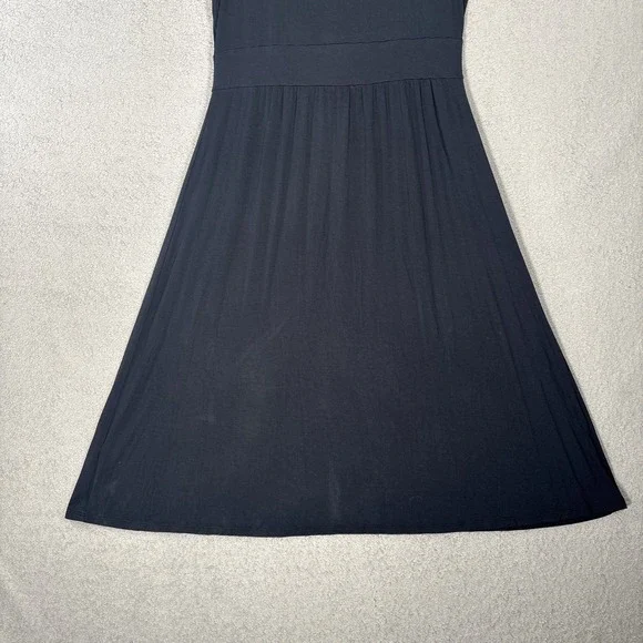 LL Bean Dress Womens Size S REG Black Sleeveless V Neck Midi Dress Rayon Spandex - Picture 10 of 16
